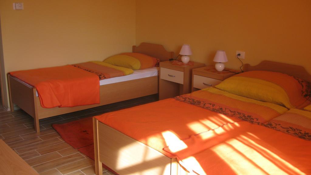 Tourist Farm Dujceva Domacija Villa Vremski Britof Buitenkant foto