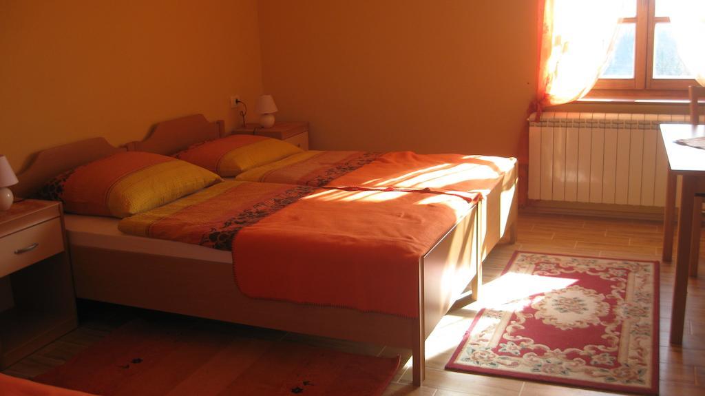 Tourist Farm Dujceva Domacija Villa Vremski Britof Buitenkant foto